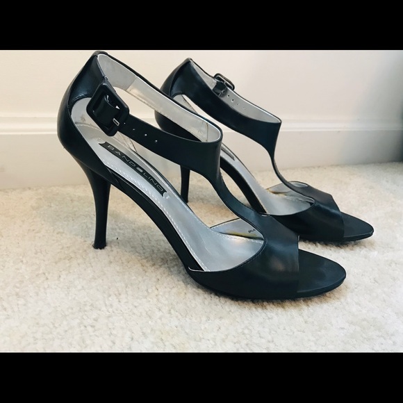 Bandolino T-Strap Heels - Picture 2 of 8